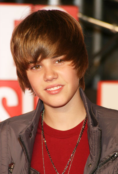 Justin Bieber<br>2009 MTV Video Music Awards - Arrivals