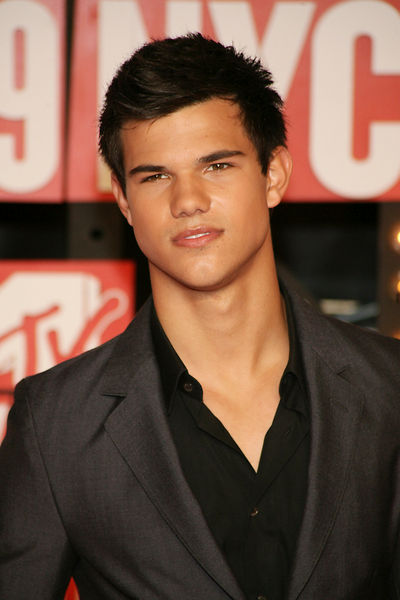 Taylor Lautner<br>2009 MTV Video Music Awards - Arrivals