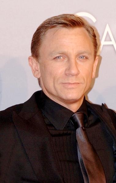Filming on Bond 22 Starts January 4, 2008, Daniel Craig Said - SPX-002709