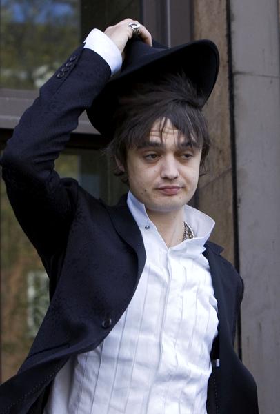 Pete Doherty<br>Pete Doherty leaving the Thames Magistrates Court after a review hearing on April 18, 2007