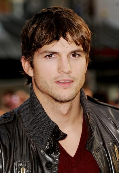 Ashton Kutcher<br>