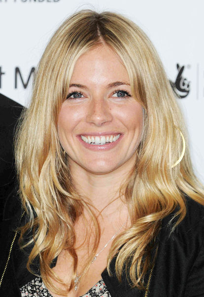 Sienna Miller<br>First Light Movie Awards 2009 - Arrivals