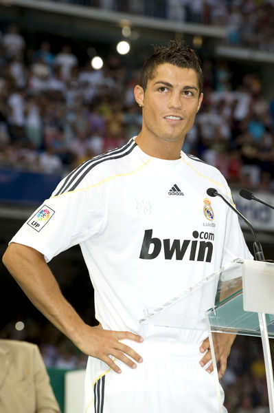 real madrid fc ronaldo. entering Real Madrid at a