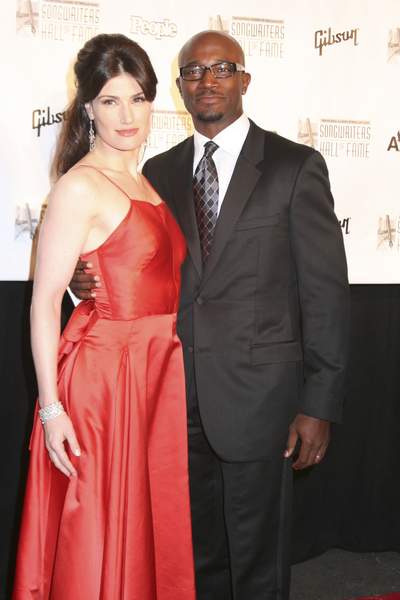 Taye Diggs, Idina Menzel<br>38th Annual Songwriters Hall of Fame Ceremony - Arrivals