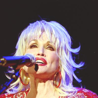 Dolly Parton in Dolly Parton Live at the House of Blues