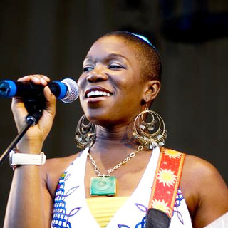 India.Arie in Taste of Chicago, Co-Hosted by WGCI Radio Station, Celebrating India's first #1on Billboard