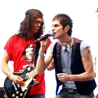 Slash, Perry Farrell in Lollapalooza 2008 Day 3