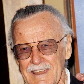 The Jules Verne Adventure Film Festival Presents The Lifetime Achievement Award to Stan Lee