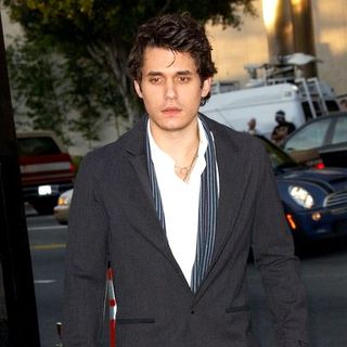 John Mayer in "The Bucket List" Los Angeles Premiere - Arrivals