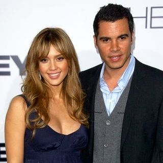 Jessica Alba, Cash Warren in "The Eye" Los Angeles Premiere - Arrivals