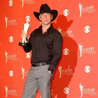 Kenny Chesney in 43rd Academy Of Country Music Awards - Arrivals