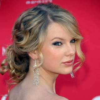 Taylor Swift in 43rd Academy Of Country Music Awards - Arrivals