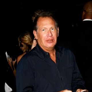 Garry Shandling in "The X-Files - I Want to Believe" Hollywood Premiere - Arrivals