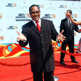 Dr. Bobby Jones in 2009 BET Awards - Arrivals