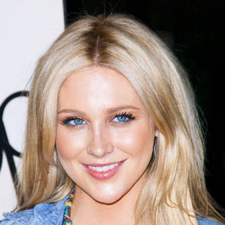 Stephanie Pratt in Launch of New OP Campaign "OPen Campus" - Arrivals