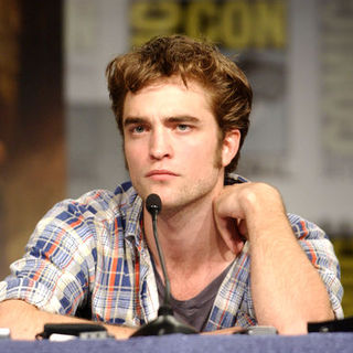 Robert Pattinson in 2009 Comic Con International - Day 1