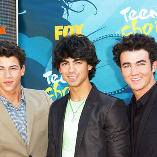 2009 Teen Choice Awards - Arrivals