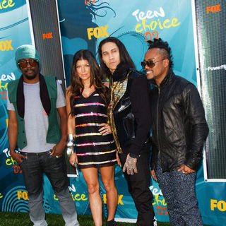 Black Eyed Peas in 2009 Teen Choice Awards - Arrivals