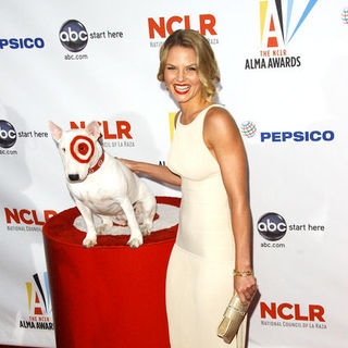 Jennifer Morrison in 2009 NCLR ALMA Awards - Arrivals