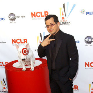 John Leguizamo in 2009 NCLR ALMA Awards - Arrivals