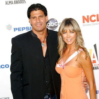 Jose Conseco in 2009 NCLR ALMA Awards - Arrivals
