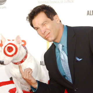 Benito Martinez in 2009 NCLR ALMA Awards - Arrivals