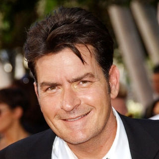 Charlie Sheen in The 61st Annual Primetime Emmy Awards - Arrivals