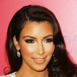Kim Kardashian in 6th Annual Hollywood Style Awards - Arrivals