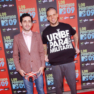 Calle 13 in 2009 MTV Latin VMAs - Arrivals