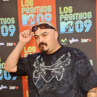 Down aka Kilo in 2009 MTV Latin VMAs - Arrivals