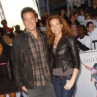 Robyn Lively, Bart Johnson in "This Is It" Los Angeles Premiere - Arrivals