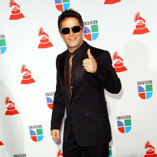 Alejandro Sanz in The 10th Annual Latin GRAMMY Awards - Arrivals