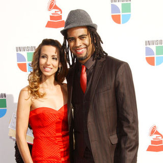 Jair Oliveira, Tania Khalil in The 10th Annual Latin GRAMMY Awards - Arrivals
