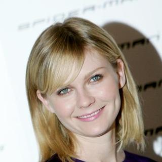 Kirsten Dunst in Spider-Man 3 Photocall in Rome, Italy