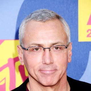 Dr. Drew Pinsky in 2008 MTV Video Music Awards - Arrivals