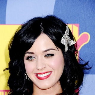 Katy Perry in 2008 MTV Video Music Awards - Arrivals
