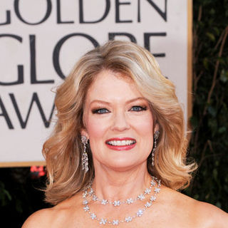 Mary Hart in 66th Annual Golden Globes - Arrivals