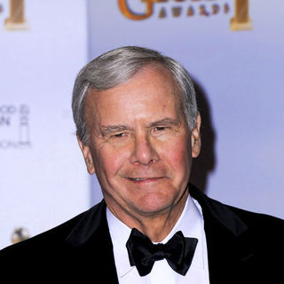 Tom Brokaw in 66th Annual Golden Globes - Press Room