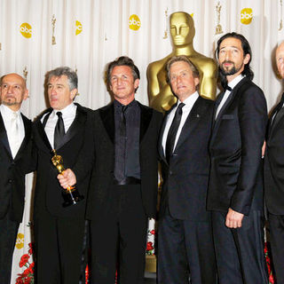 Ben Kingsley, Robert De Niro, Sean Penn, Michael Douglas, Adrian Brody, Anthony Hopkins in 81st Annual Academy Awards - Press Room