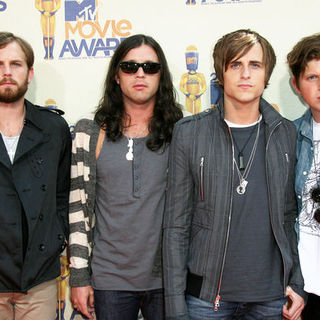 Kings of Leon in 18th Annual MTV Movie Awards - Arrivals
