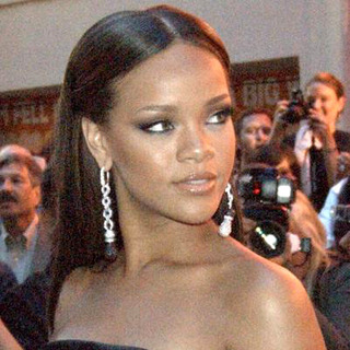 Rihanna in Rihanna at the 2006 BMI Urban Awards