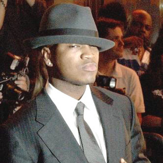 Ne-Yo in Ne-Yo at the 2006 BMI Urban Awards
