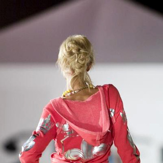 Paris Hilton in 2 B Free's Spring 2006 Collection - Show