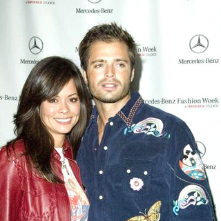 Brooke Burke, David Charvet in Mercedes-Benz Spring 2006 L.A. Fashion Week at Smashbox Studios - Day 3 - Arrivals