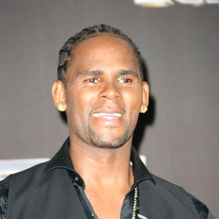 R. Kelly in BET's 25th Anniversary Show - Press Room