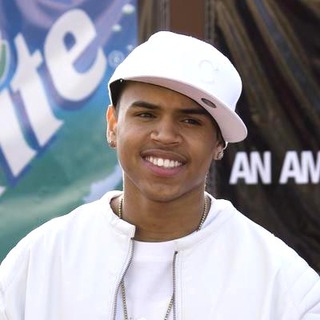 Chris Brown in 20th Annual Soul Train Music Awards