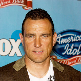Vinnie Jones in Idol Gives Back 2008 - Arrivals