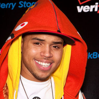 Verizon/Blackberry Pre-Grammy Party - Arrivals