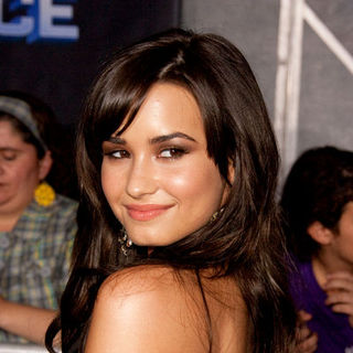 Demi Lovato in "Jonas Brothers: The 3D Concert Experience" World Premiere - Arrivals