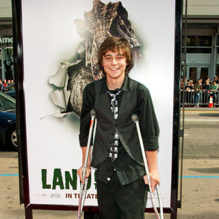 Logan Manus in "Land of the Lost" Los Angeles Premiere - Arrivals